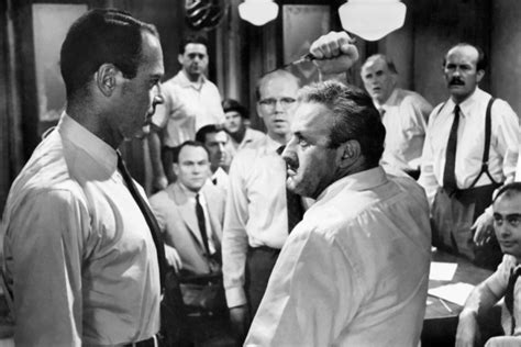 1957년작 Twelve Angry Men - 긴장감 넘치는 법정드라마 그리고 삶과 죽음에 대한 고찰!